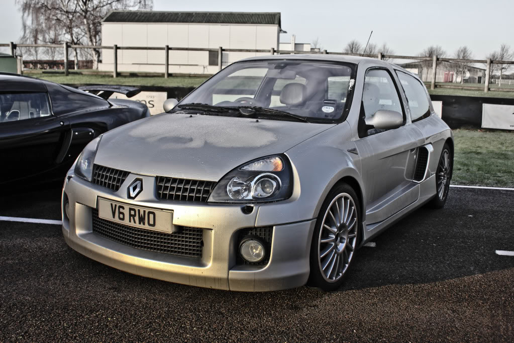 ai141.photobucket.com_albums_r65_shantybeater_Goodwood_IMG_5527.jpg