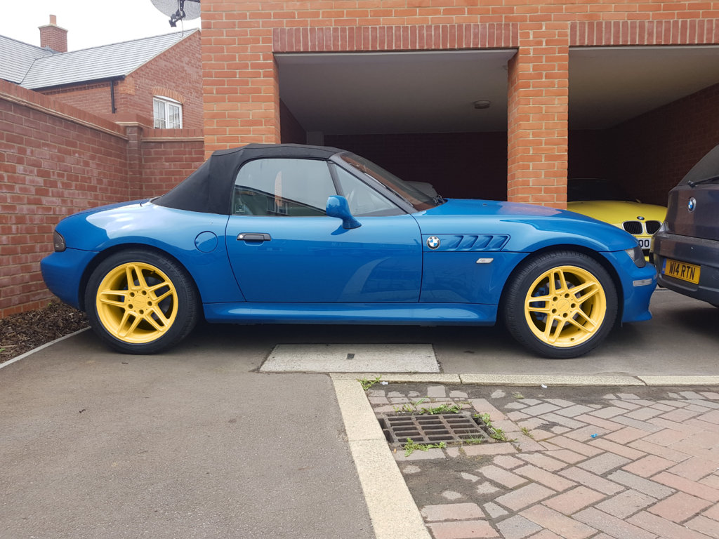 gold wheels.jpg